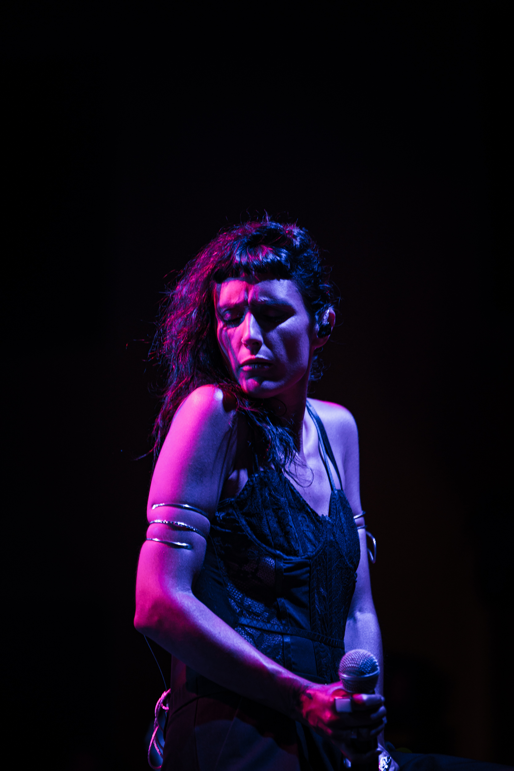 Laura Vall performing with Thievery Corporation at Moni Lazariston in Thessaloniki